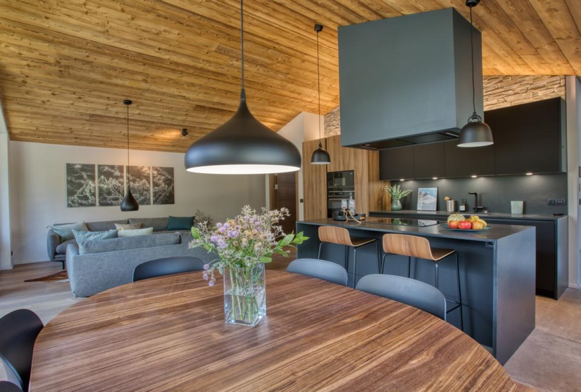 Cosy Nordic hideaway with Jacuzzi and Mont Blanc views. (CHAMX102)
