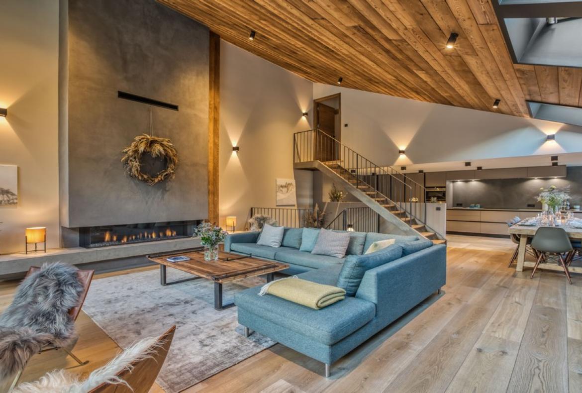 Modern Mountain Escape in Chamonix with Outdoor Jacuzzi & Ski Access (CHAMX103GN)