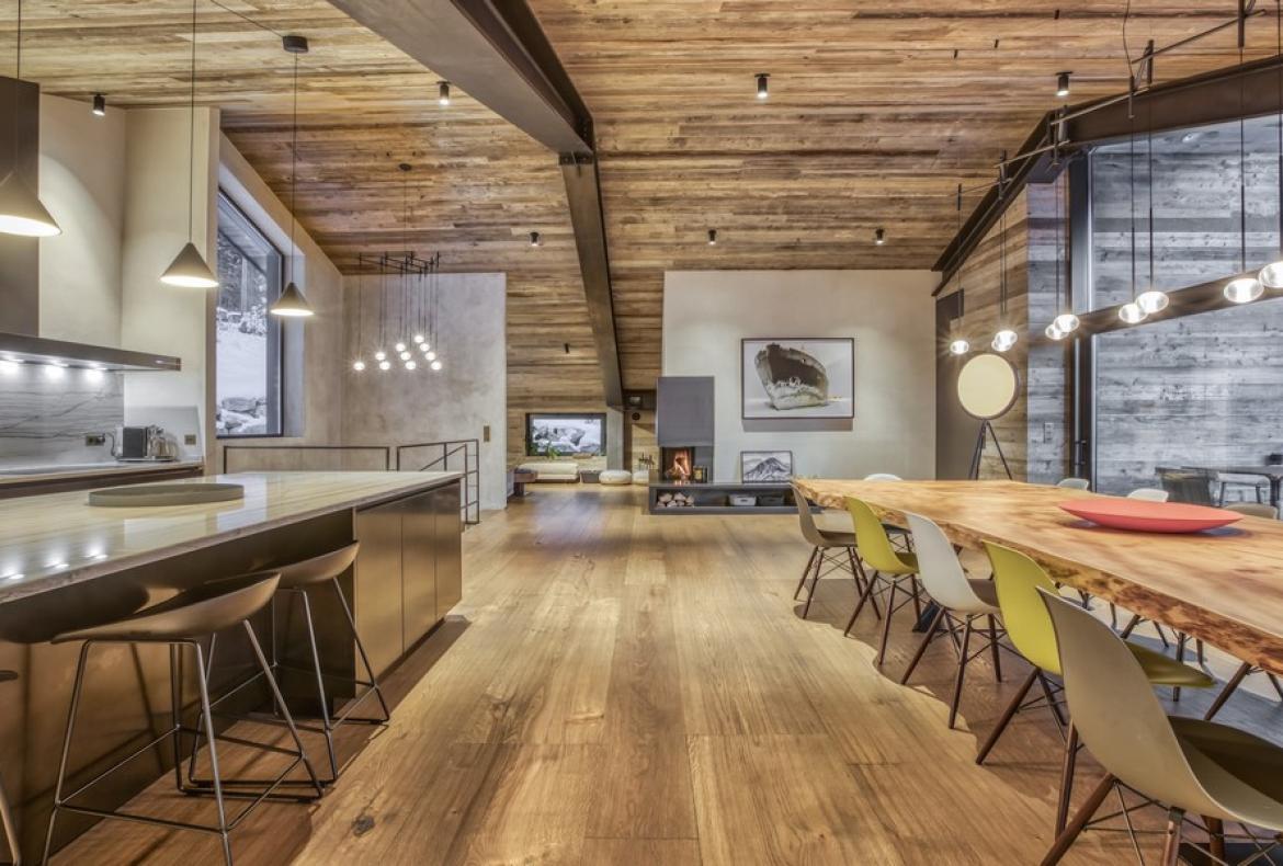 Luxurious architectural Alpine retreat with outstanding views (CHAMX104)