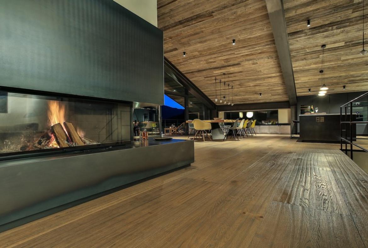 Luxurious architectural Alpine retreat with outstanding views (CHAMX104)