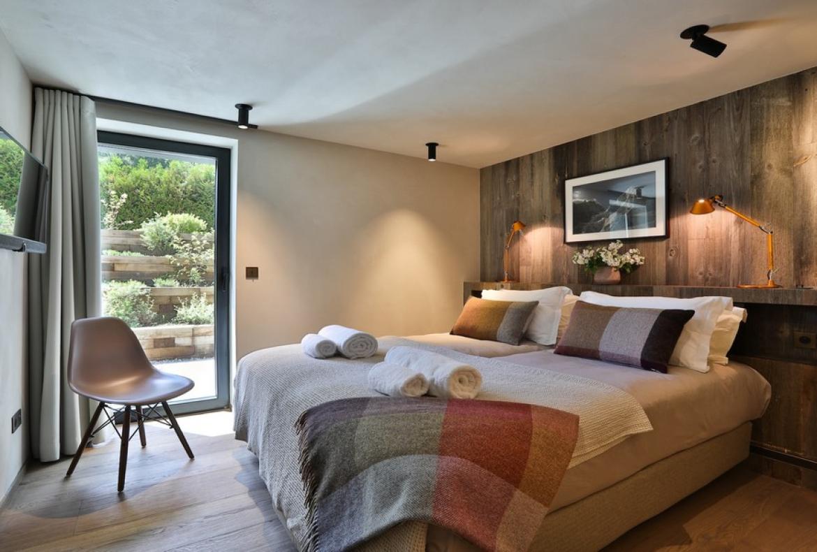 Luxurious architectural Alpine retreat with outstanding views (CHAMX104)