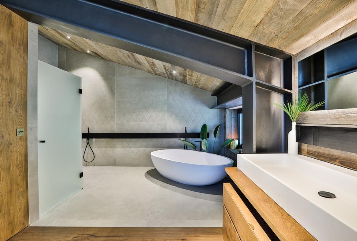 Luxurious architectural Alpine retreat with outstanding views (CHAMX104)