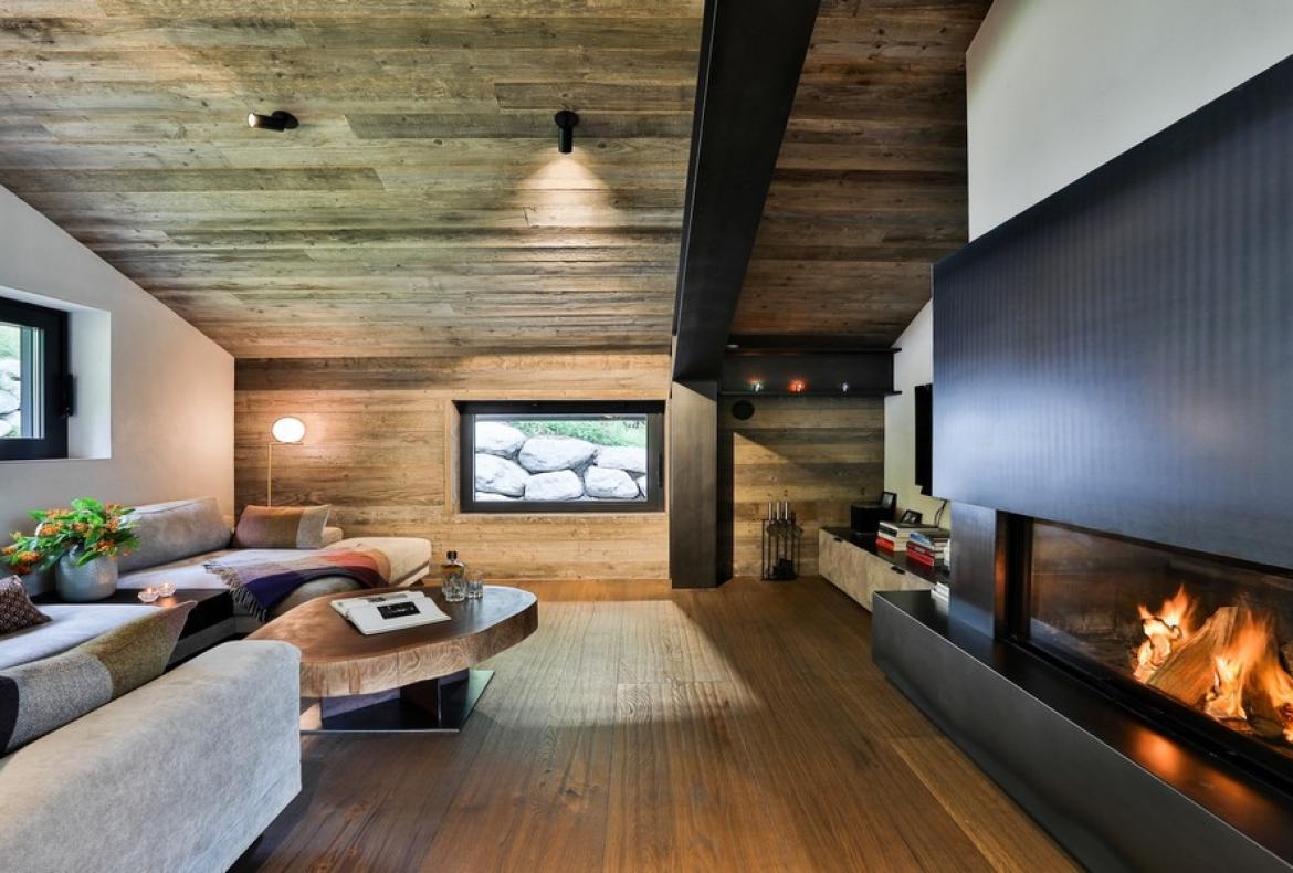 Luxurious architectural Alpine retreat with outstanding views (CHAMX104)