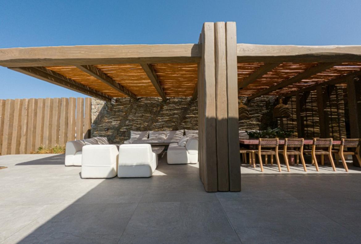 Luxury 6 bedroom holiday villa with private pool in Mykonos Greece (PV2587)