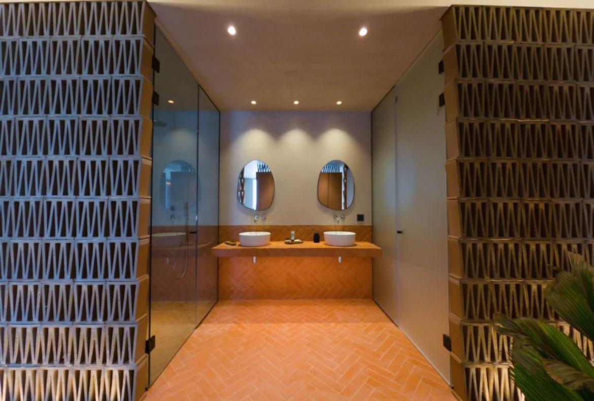 Luxury 6 bedroom holiday villa with private pool in Mykonos Greece (PV2587)