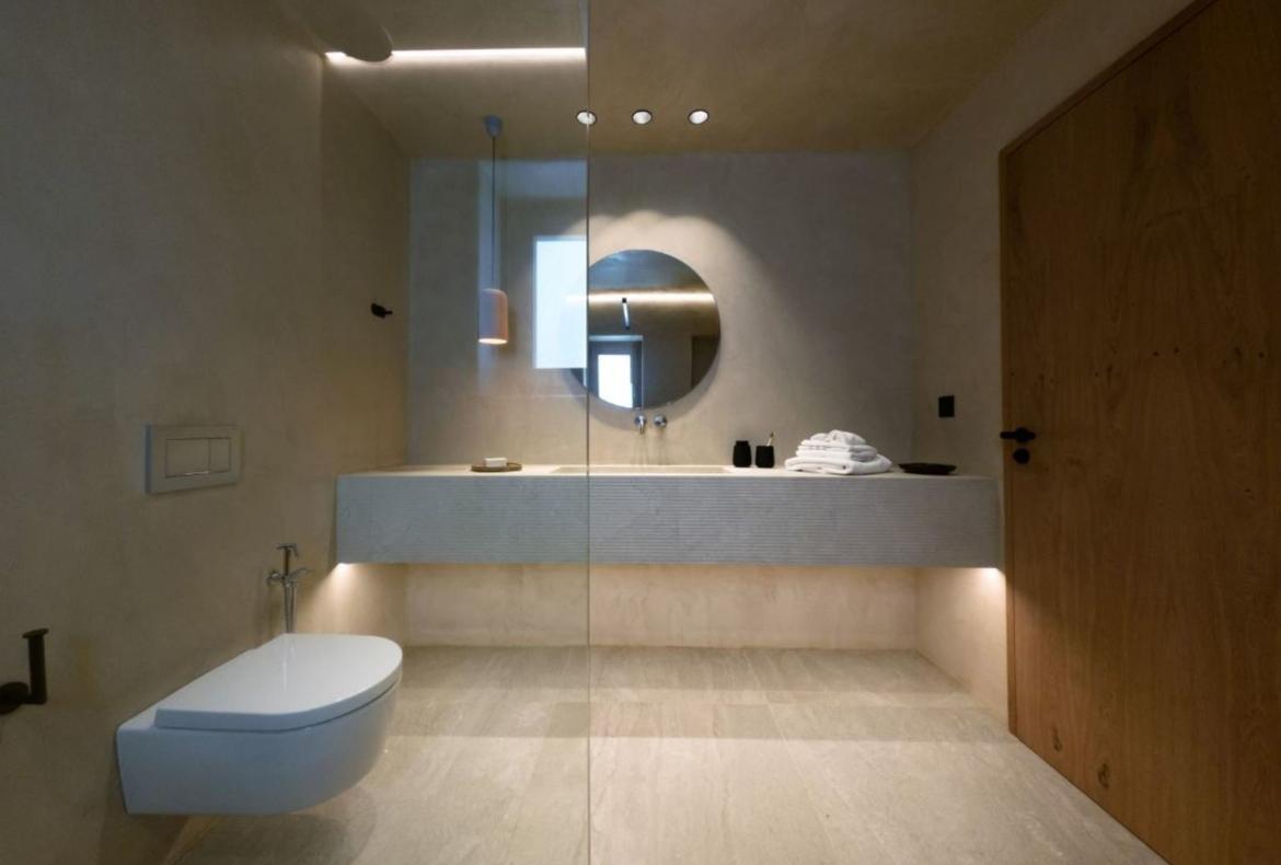 Luxury 6 bedroom holiday villa with private pool in Mykonos Greece (PV2587)