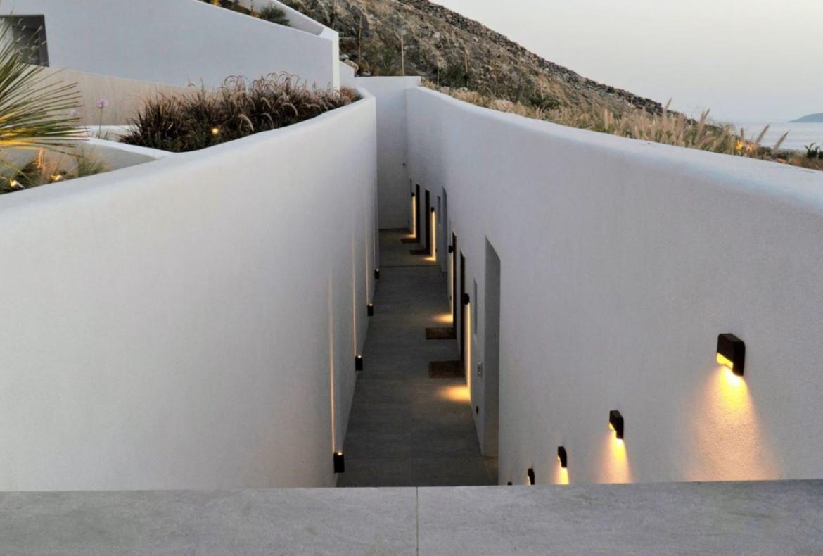 Luxury 6 bedroom holiday villa with private pool in Mykonos Greece (PV2587)