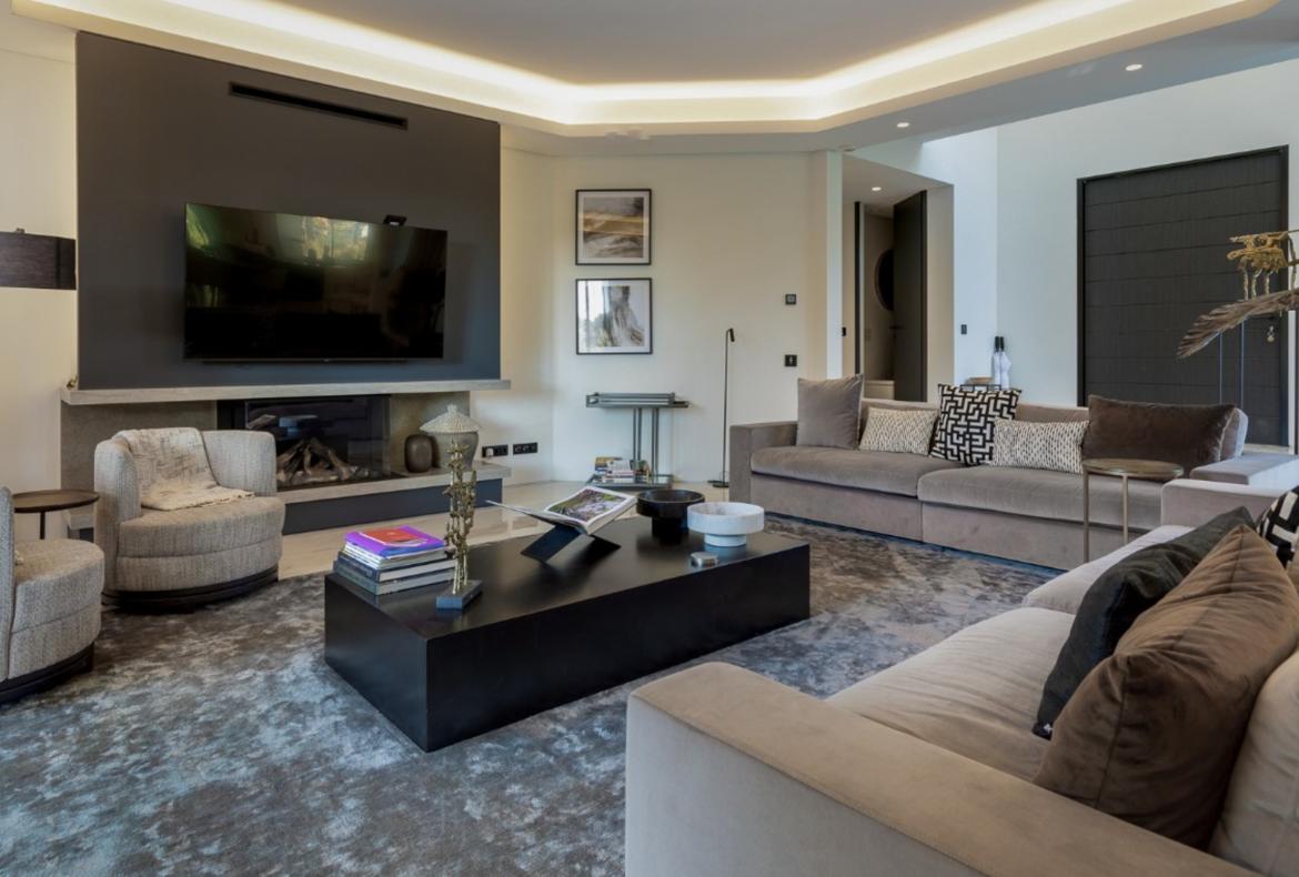 Luxury 5 bedroom holiday villa with private pool in Algarve Portugal (PV3011)