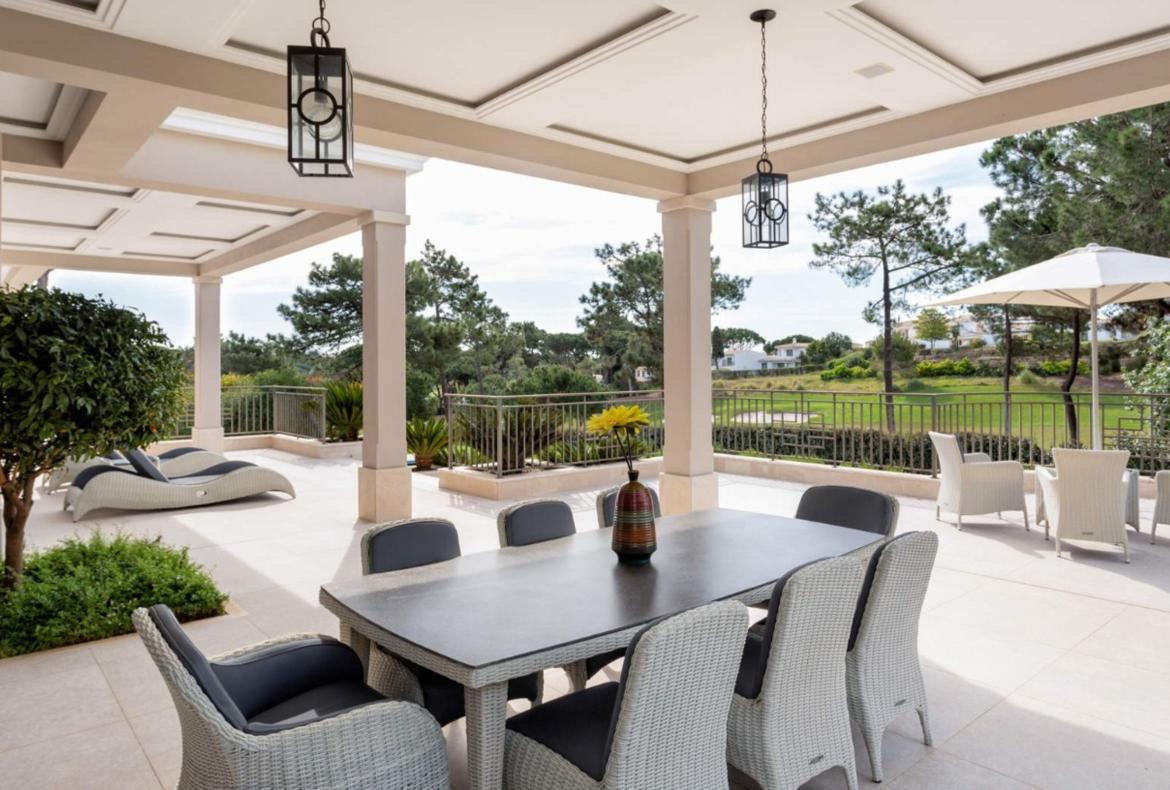 Luxury 6 bedroom holiday villa with private pool in Algarve Portugal (PV3013)