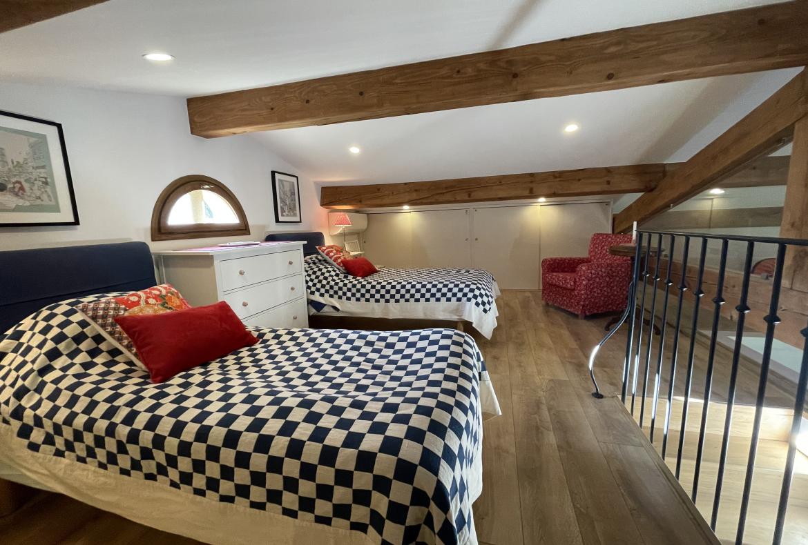 Luxury 5 bedroom holiday villa with private pool in Cote d'Azur France (PV3019)