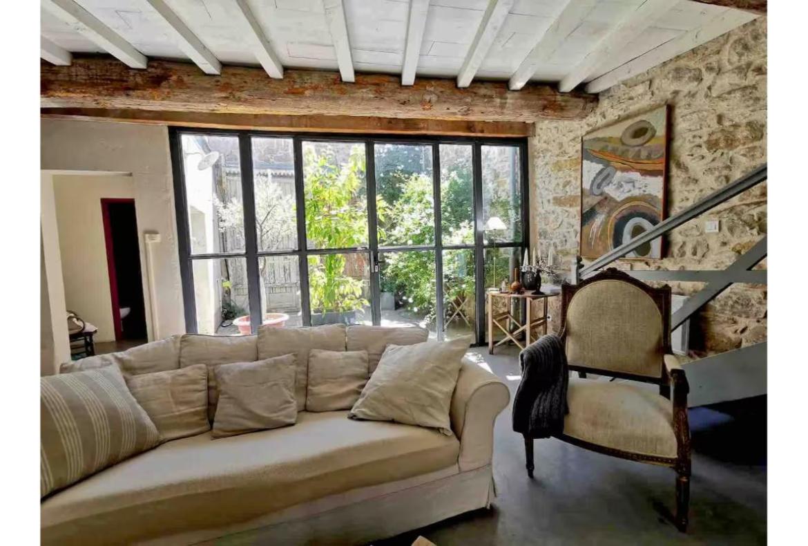 4 bedroom villa in Pouzols Minervois with private pool and garden (POUZM102)