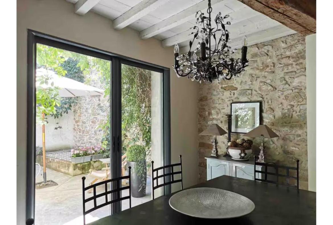 4 bedroom villa in Pouzols Minervois with private pool and garden (POUZM102)