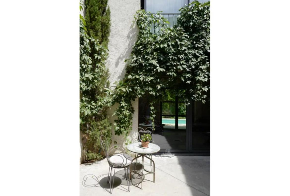 4 bedroom villa in Pouzols Minervois with private pool and garden (POUZM102)