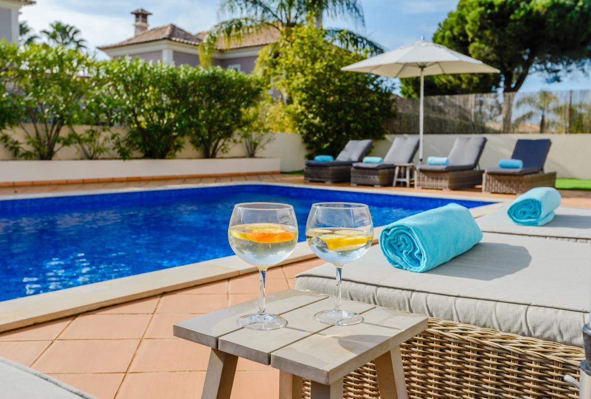 Luxury 4 bedroom holiday villa with private pool in Algarve Portugal (PV3020)