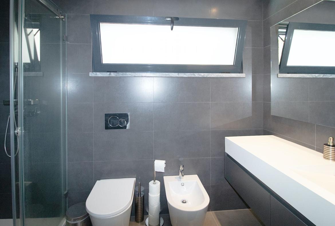 Luxury 4 bedroom holiday villa with private pool in Lisbon & coast Portugal (PV3021)
