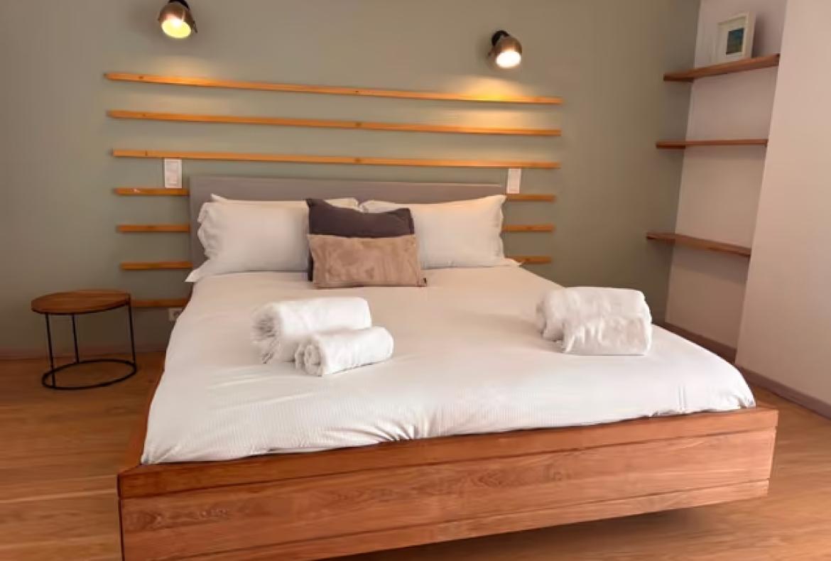 Gorgeous Old Perfumer's House. Beautifully Renovated. Pool. 5 bedrooms to sleep 10 (GRAS134)