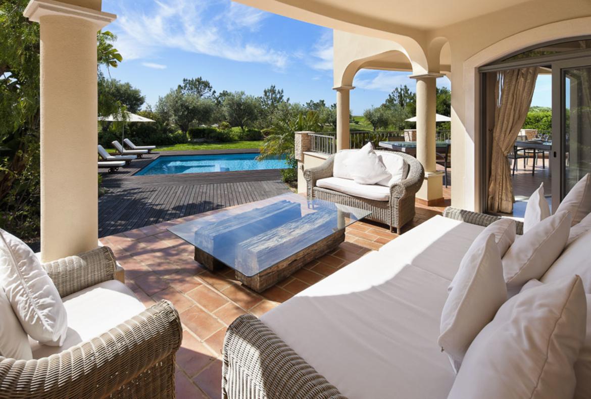 Luxury 6 bedroom holiday villa with private pool in Algarve Portugal (PORTU141PV)