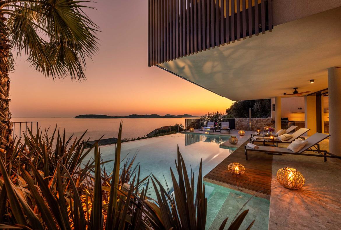 Luxury 5 bedroom holiday villa with private pool in Dubrovnik Croatia (Hrvatska) (PV3024)
