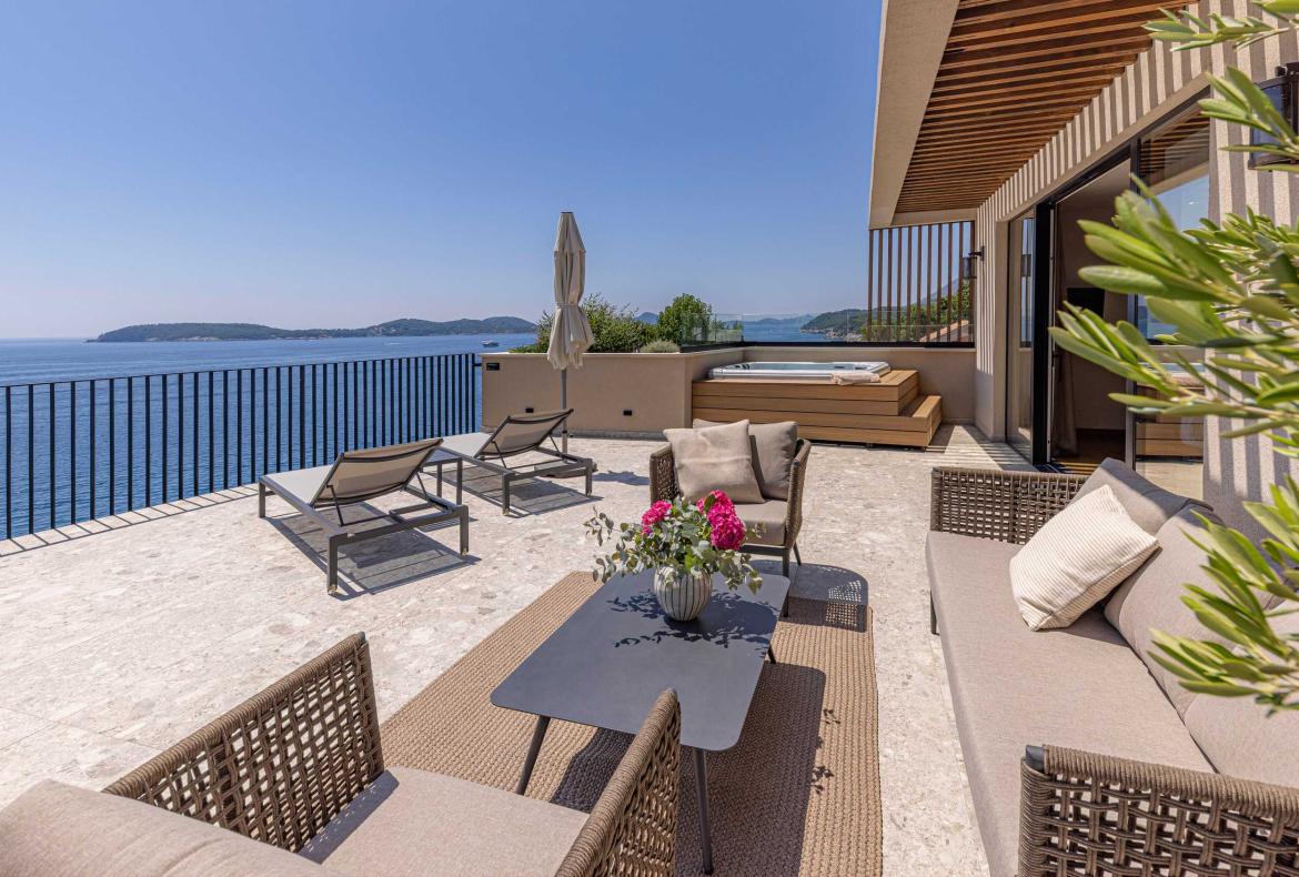Luxury 5 bedroom holiday villa with private pool in Dubrovnik Croatia (Hrvatska) (PV3024)