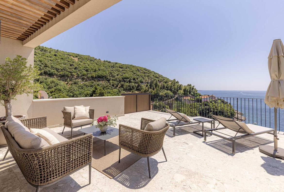 Luxury 5 bedroom holiday villa with private pool in Dubrovnik Croatia (Hrvatska) (PV3024)