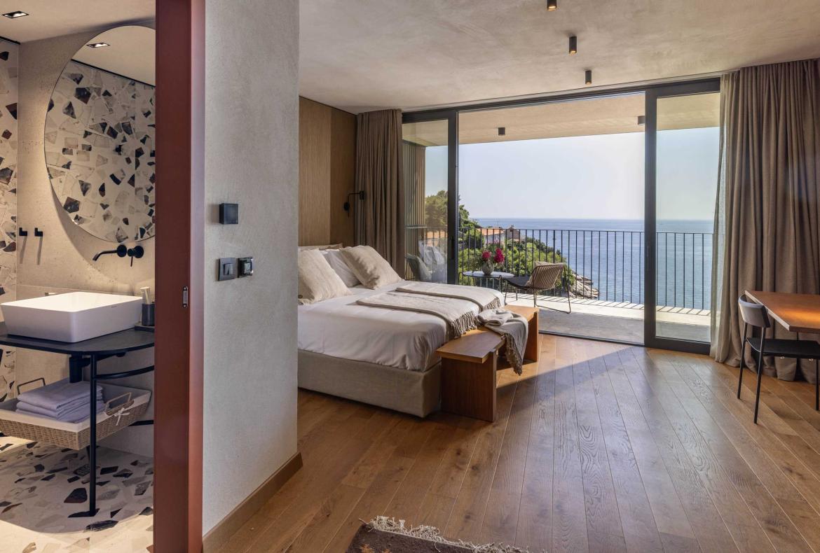 Luxury 5 bedroom holiday villa with private pool in Dubrovnik Croatia (Hrvatska) (PV3024)