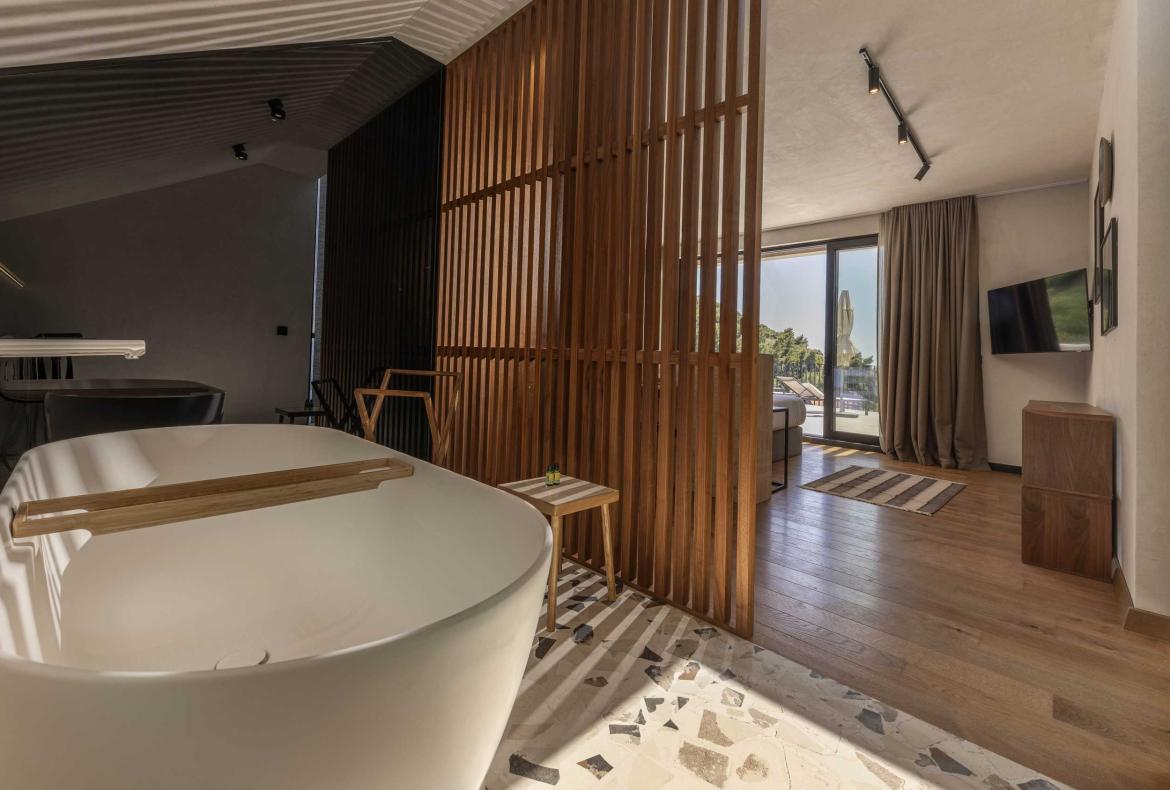 Luxury 5 bedroom holiday villa with private pool in Dubrovnik Croatia (Hrvatska) (PV3024)