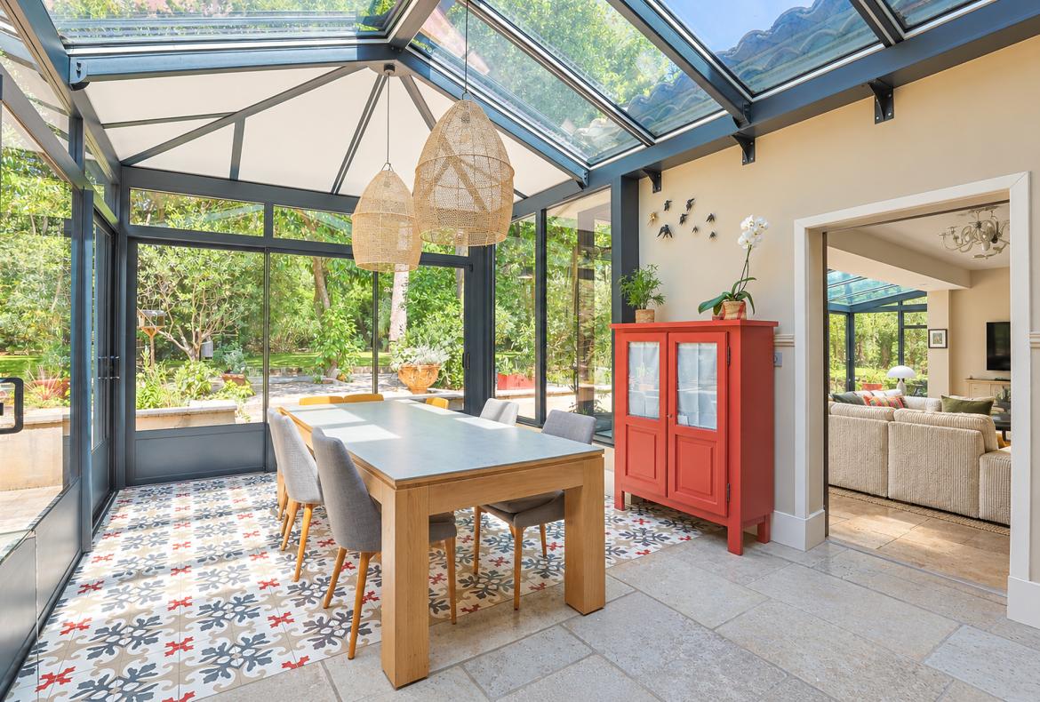 Beautifully Renovated Mas within Walking Distance of Shops and Tramway. 4 bedrooms to sleep 8 (MONT177GN)