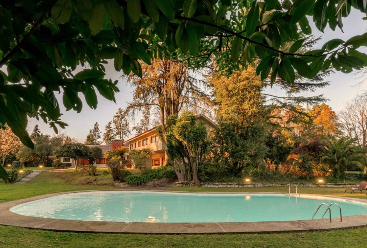 Luxury 5 bedroom holiday villa with private pool in Douro Valley Portugal (PV2849)