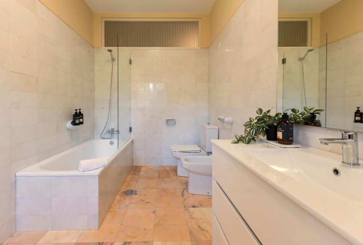 Luxury 5 bedroom holiday villa with private pool in Douro Valley Portugal (PV2849)