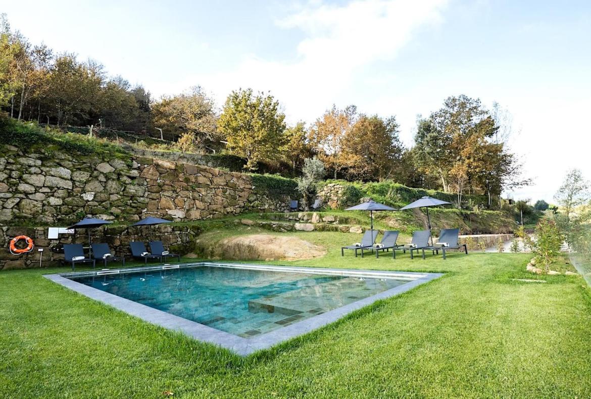 Luxury 5 bedroom holiday villa with private pool in Douro Valley Portugal (PV3030)