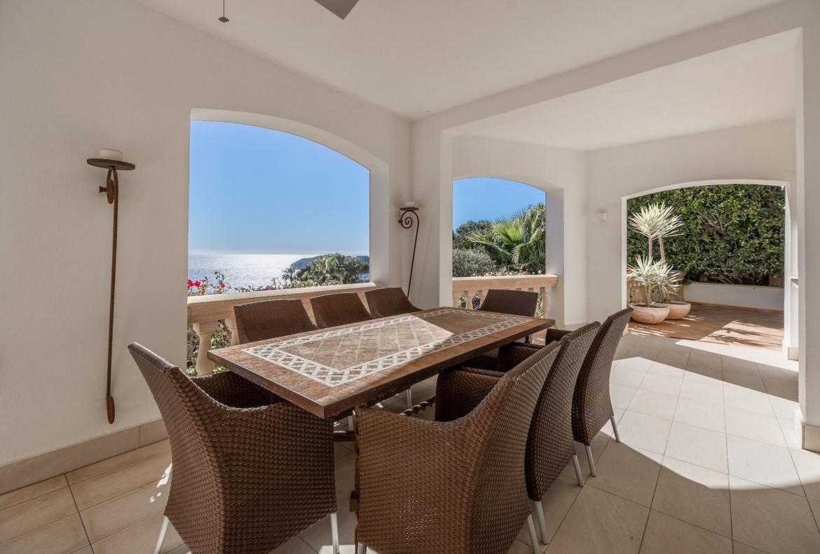 Luxury 4 bedroom holiday villa with private pool in Mallorca Spain (PV2962)
