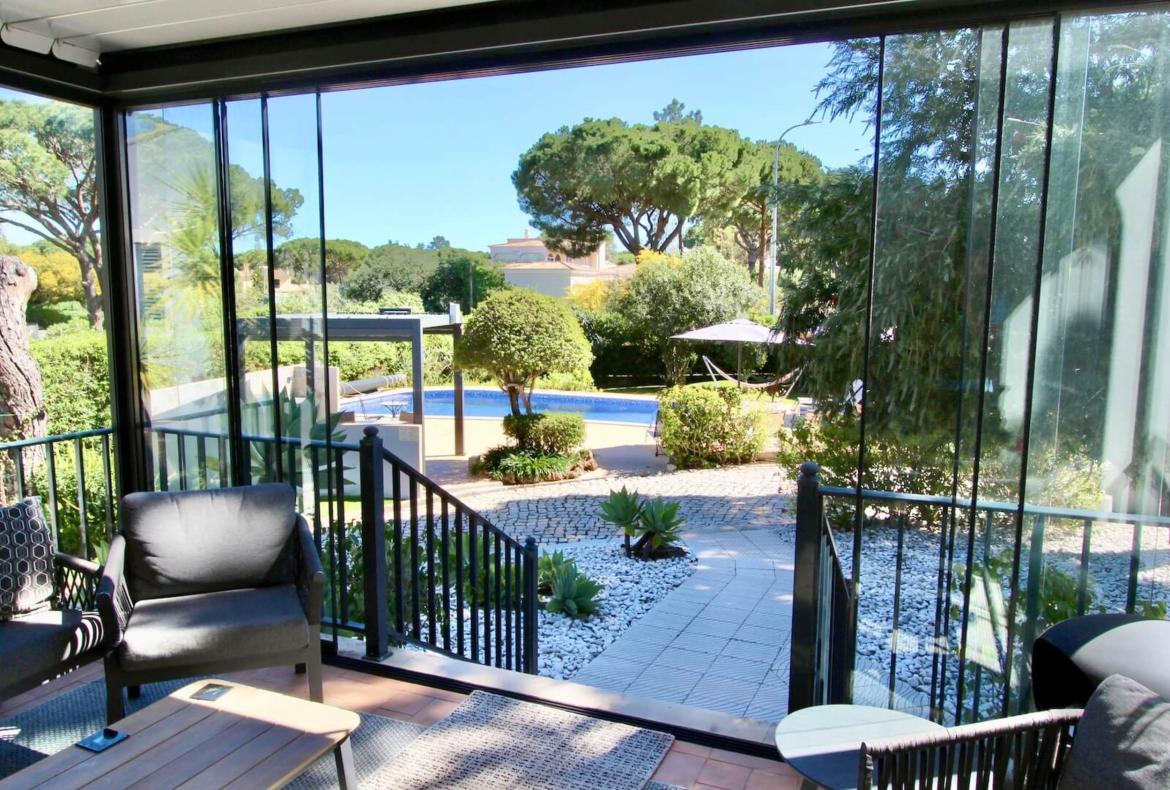 Luxury 4 bedroom holiday villa with private pool in Algarve Portugal (PV1154)