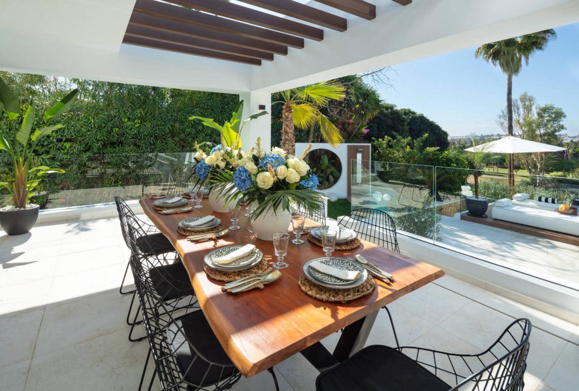 Luxury 5 bedroom holiday villa with private pool in Costa del Sol Spain (PV3034)