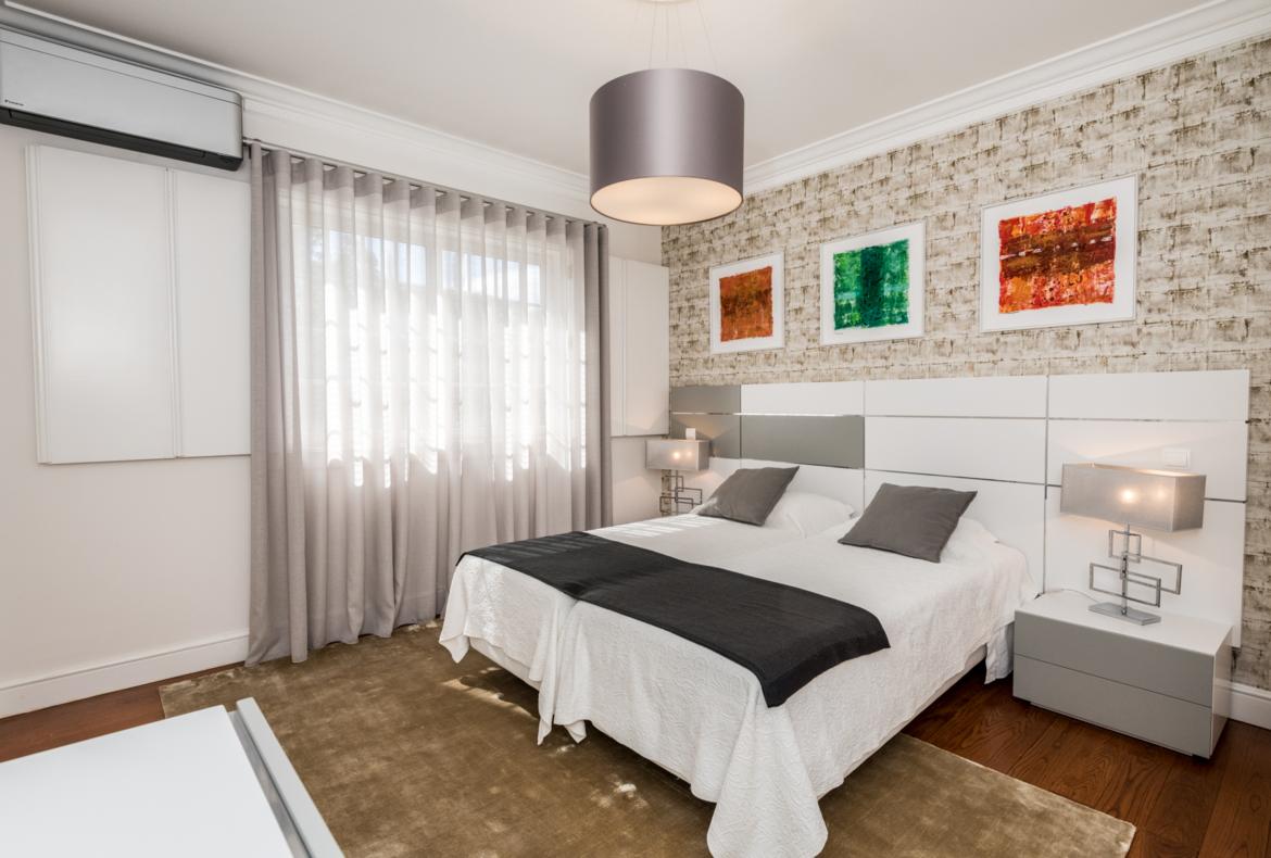 Luxury 4 bedroom holiday villa with private pool in Algarve Portugal (PV3037)