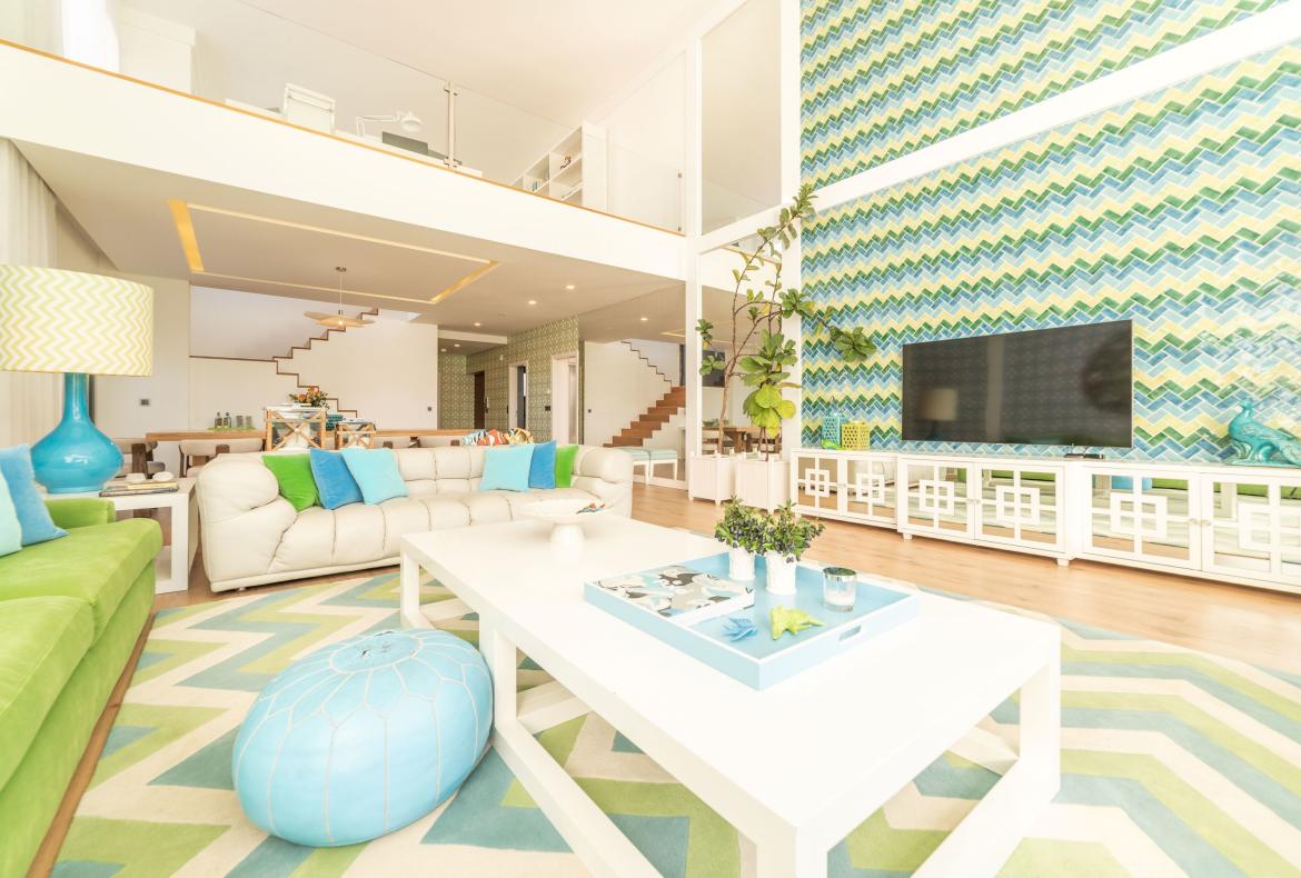 Luxury 3 bedroom holiday villa with private pool in Lisbon & coast Portugal (PV3039)