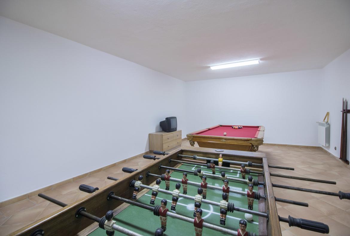 Luxury 4 bedroom holiday villa with private pool in Algarve Portugal (PV452)