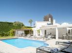 Luxury 3 bedroom holiday villa with private pool in Algarve Portugal (PV2862)