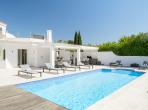 Luxury 3 bedroom holiday villa with private pool in Algarve Portugal (PV2862)