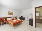 Luxury 8 bedroom holiday villa with private pool in Algarve Portugal (PV1738)