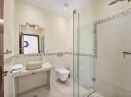 Luxury 8 bedroom holiday villa with private pool in Algarve Portugal (PV1738)
