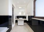 Luxury 6 bedroom holiday villa with private pool in Algarve Portugal (PV2729)