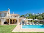 Luxury 6 bedroom holiday villa with private pool in Algarve Portugal (PV2729)