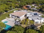 Luxury 5 bedroom holiday villa with private pool in Algarve Portugal (PORTU117PV)
