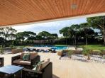 Luxury 5 bedroom holiday villa with private pool in Algarve Portugal (PORTU117PV)