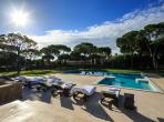 Luxury 5 bedroom holiday villa with private pool in Algarve Portugal (PORTU117PV)
