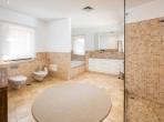 Luxury 5 bedroom holiday villa with private pool in Algarve Portugal (PORTU117PV)