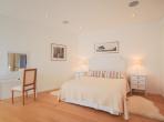 Luxury 5 bedroom holiday villa with private pool in Algarve Portugal (PORTU117PV)