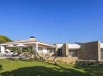 Luxury 5 bedroom holiday villa with private pool in Algarve Portugal (PORTU117PV)
