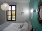 Luxury 6 bedroom holiday villa with private pool in Provence France (PV2995)