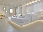 Luxury 5 bedroom holiday villa with private pool in Mykonos Greece (PV1351)